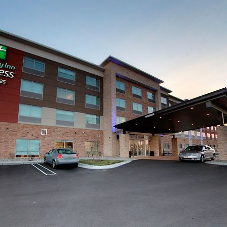 Holiday Inn Express & Suites - Detroit Northwest - Livonia By Ihg Bagian luar foto