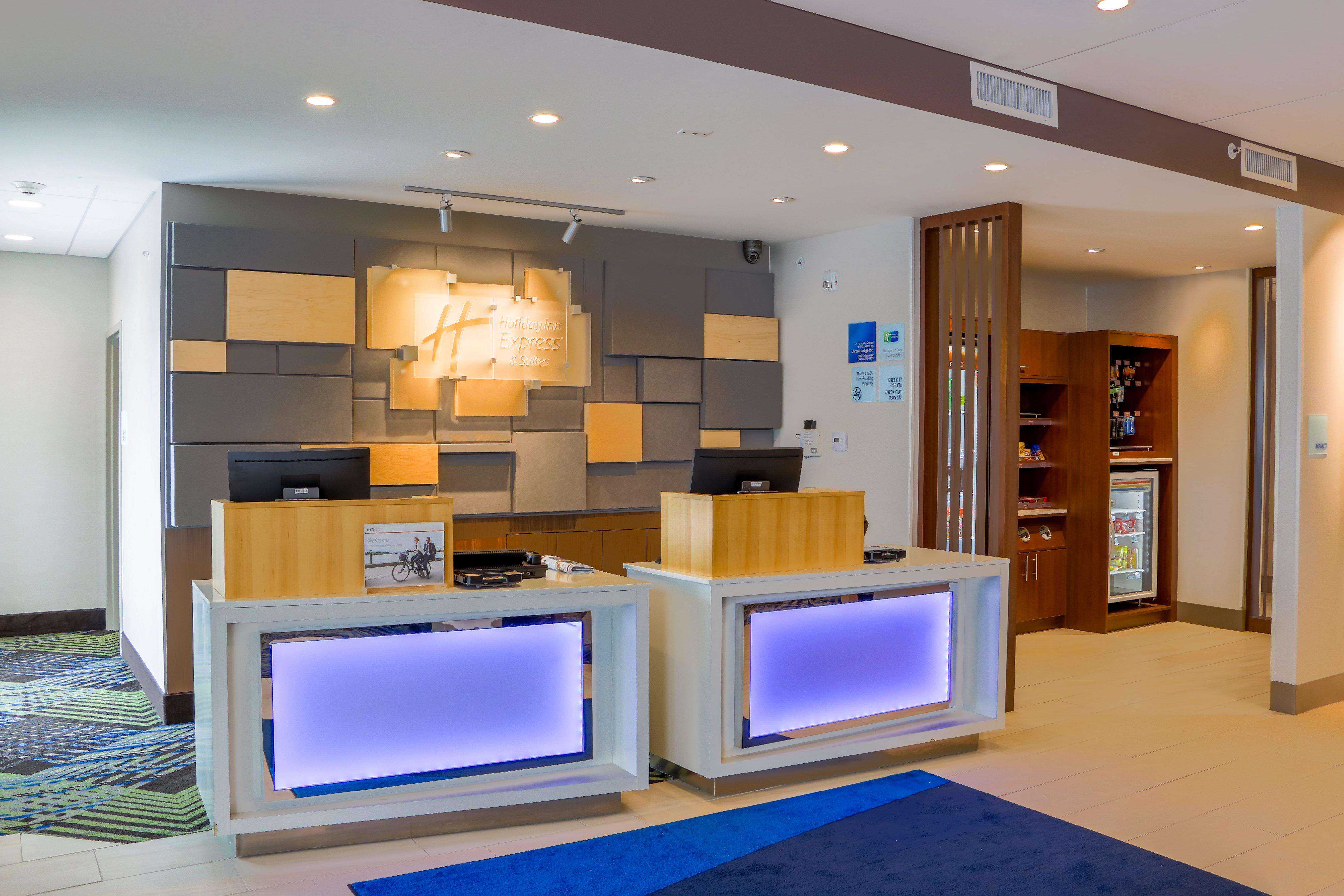 Holiday Inn Express & Suites - Detroit Northwest - Livonia By Ihg Bagian luar foto