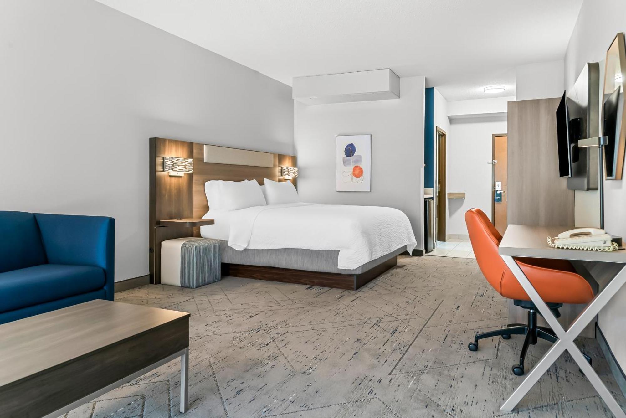Holiday Inn Express & Suites - Detroit Northwest - Livonia By Ihg Bagian luar foto